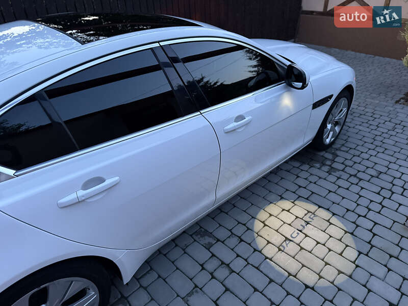 Седан Jaguar XE 2020 в Днепре фото 27 Седан Jaguar XE 2020 в Днепре