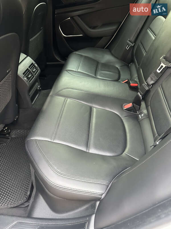 Седан Jaguar XE 2020 в Киеве