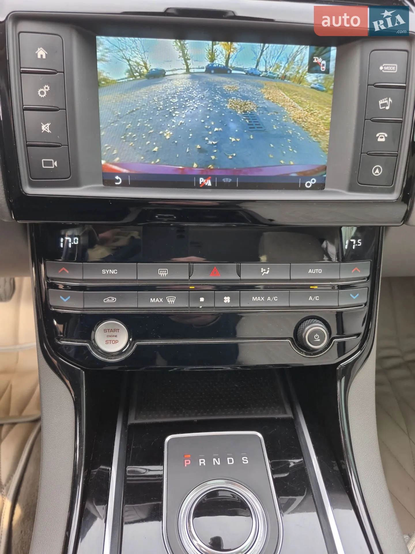 2016 Jaguar XE - мініатюра 33