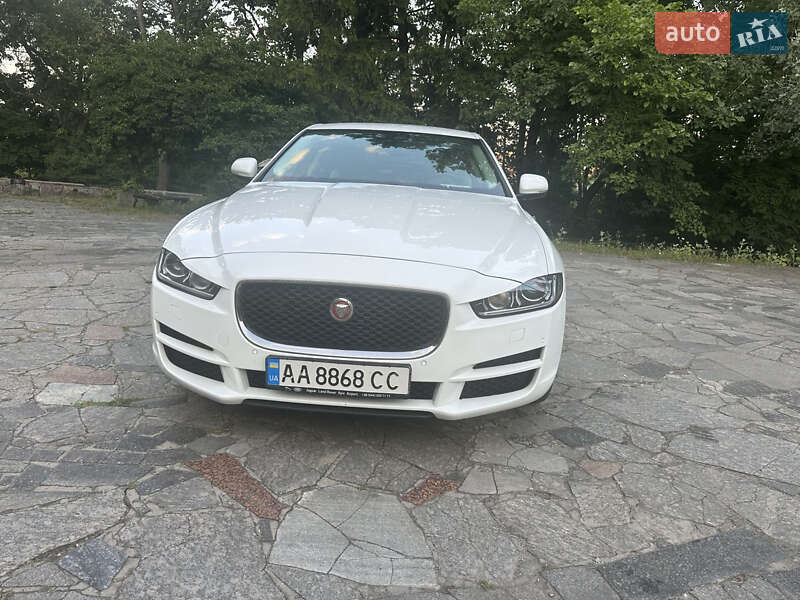 Седан Jaguar XE 2015 в Киеве фото 4 Седан Jaguar XE 2015 в Киеве