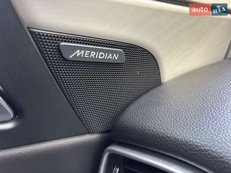 Седан Jaguar XE 2016 в Львове фото 13 Седан Jaguar XE 2016 в Львове