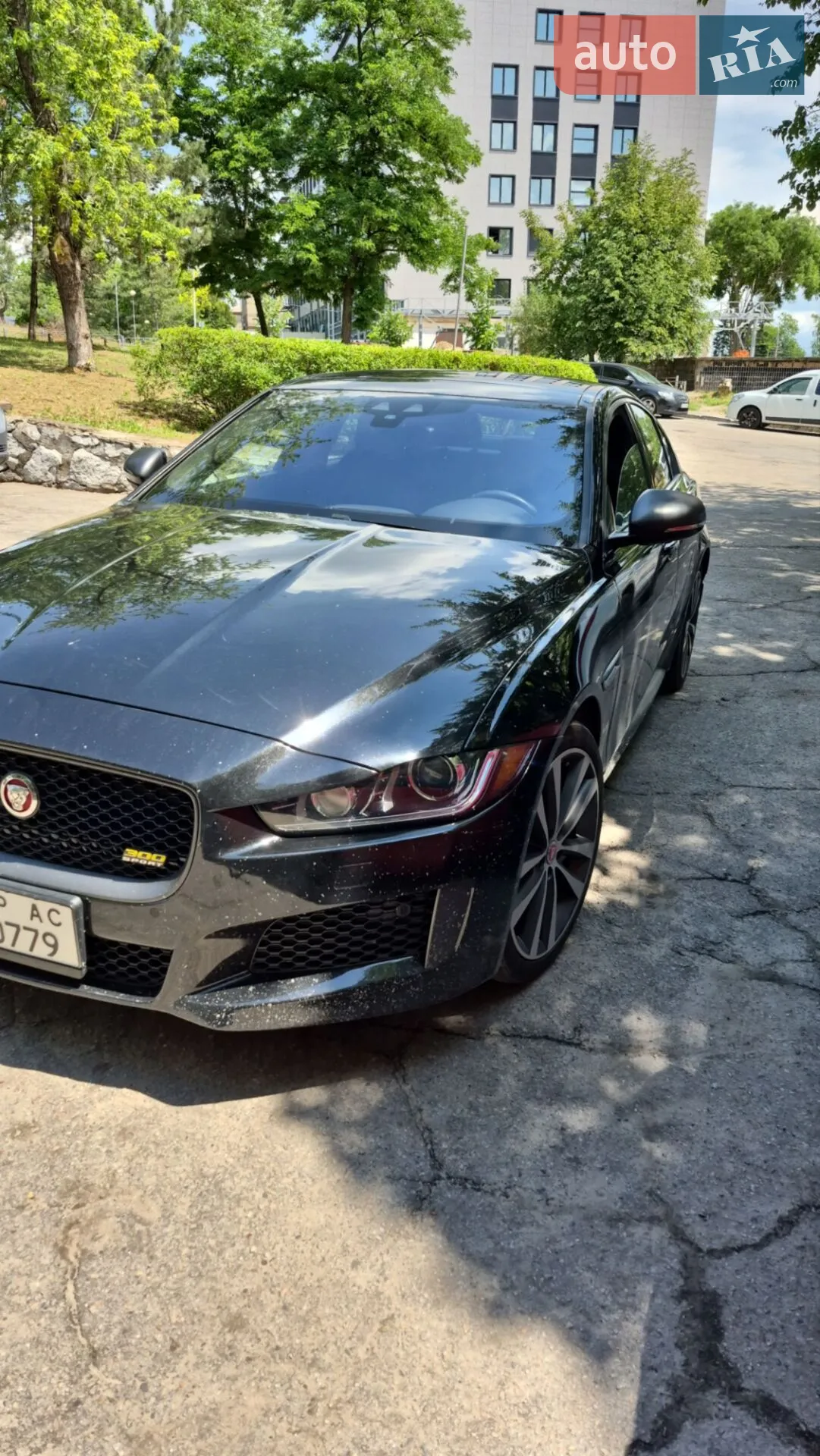 2018 Jaguar XE - мініатюра 3