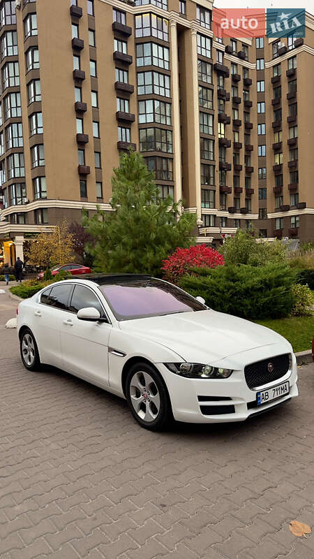 Седан Jaguar XE 2016 в Києві фото 2 Седан Jaguar XE 2016 в Києві