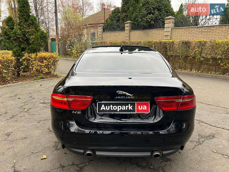 Седан Jaguar XE 2019 в Києві