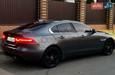 Седан Jaguar XE 2019 в Києві