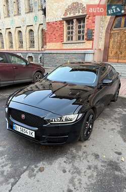 Седан Jaguar XE 2016 в Полтаве