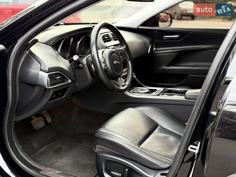 Седан Jaguar XE 2016 в Одесі фото 27 Седан Jaguar XE 2016 в Одесі