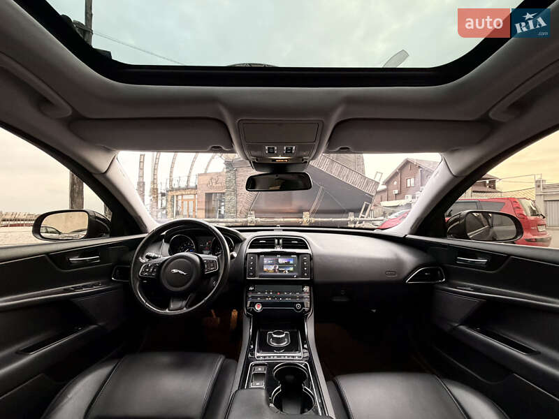Седан Jaguar XE 2016 в Одесі фото 32 Седан Jaguar XE 2016 в Одесі