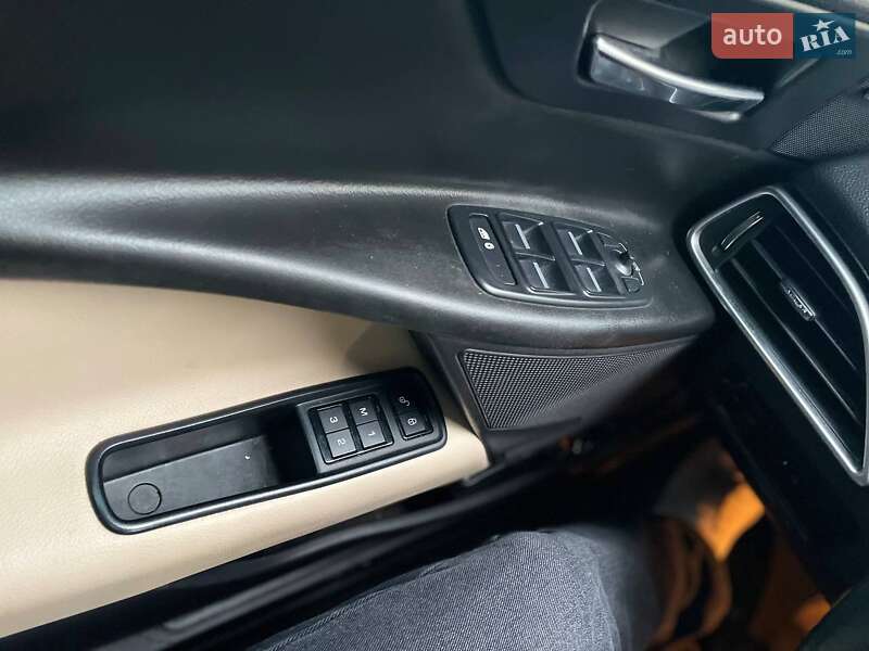 Седан Jaguar XE 2016 в Одессе фото 20 Седан Jaguar XE 2016 в Одессе