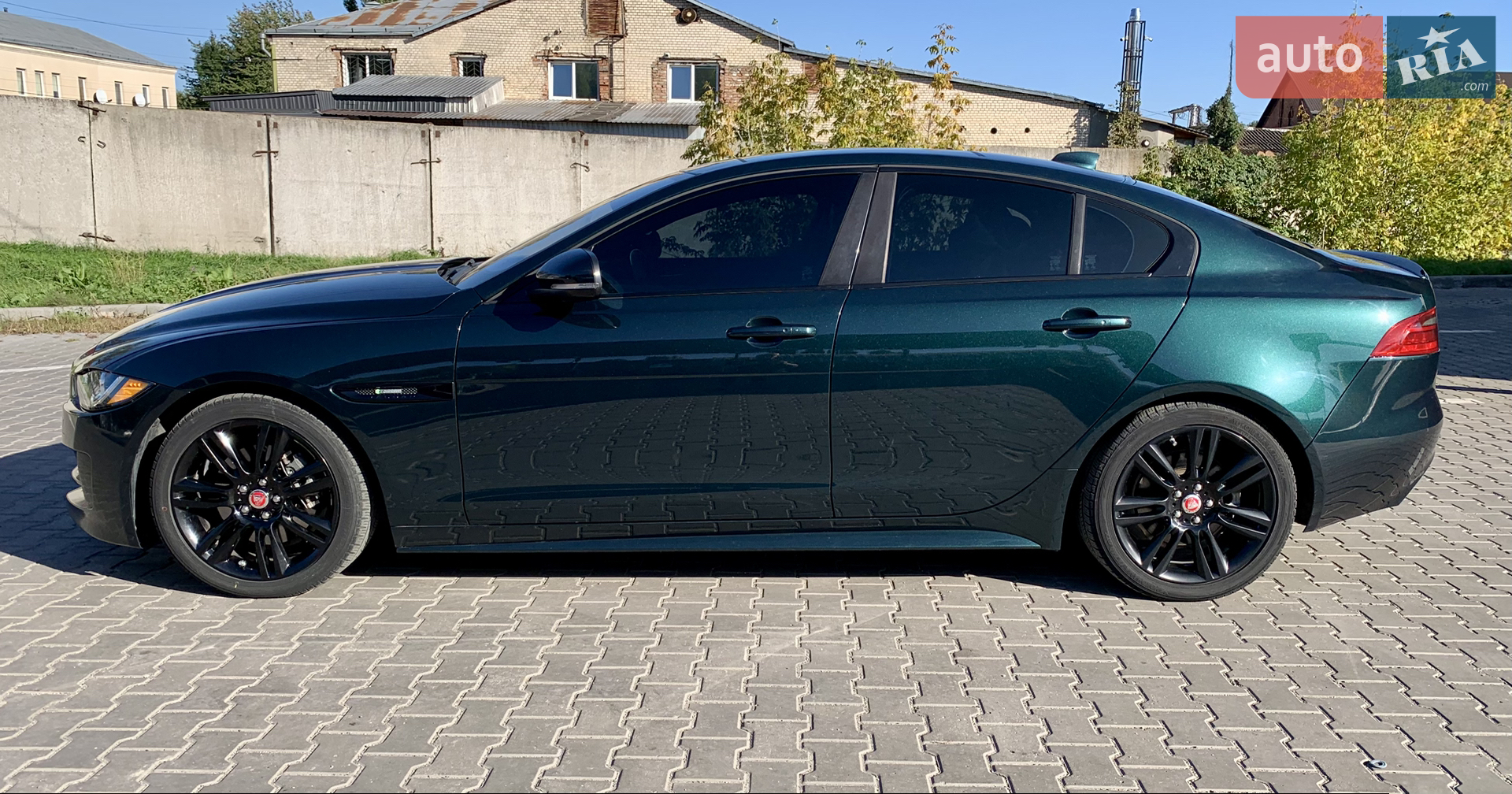 2016 Jaguar XE - мініатюра 6