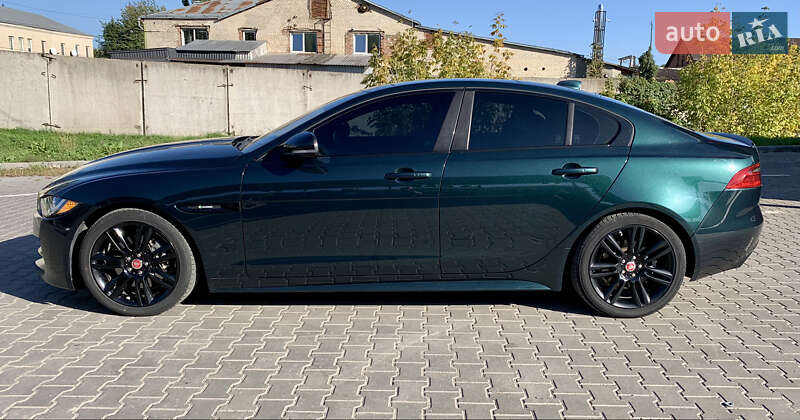 Седан Jaguar XE 2016 в Хмельницком