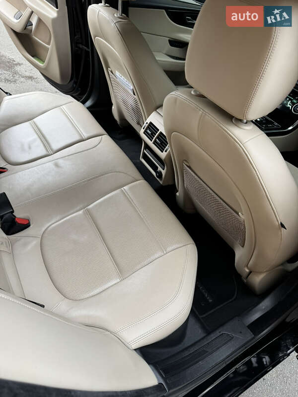 Седан Jaguar XE 2020 в Одессе