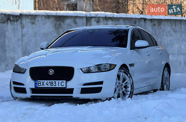 Седан Jaguar XE 2016 в Ивано-Франковске