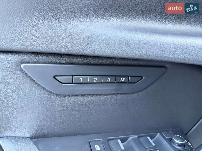 Седан Jaguar XE 2020 в Киеве фото 17 Седан Jaguar XE 2020 в Киеве