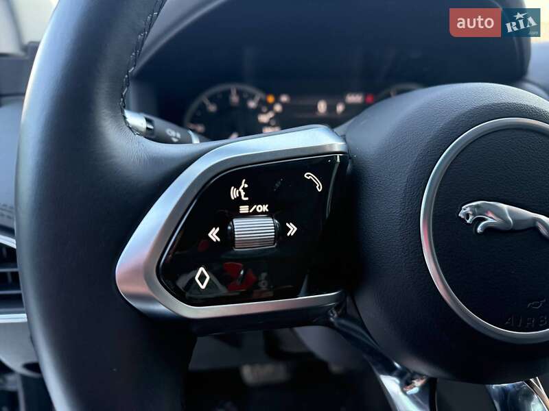 Седан Jaguar XE 2020 в Киеве фото 20 Седан Jaguar XE 2020 в Киеве