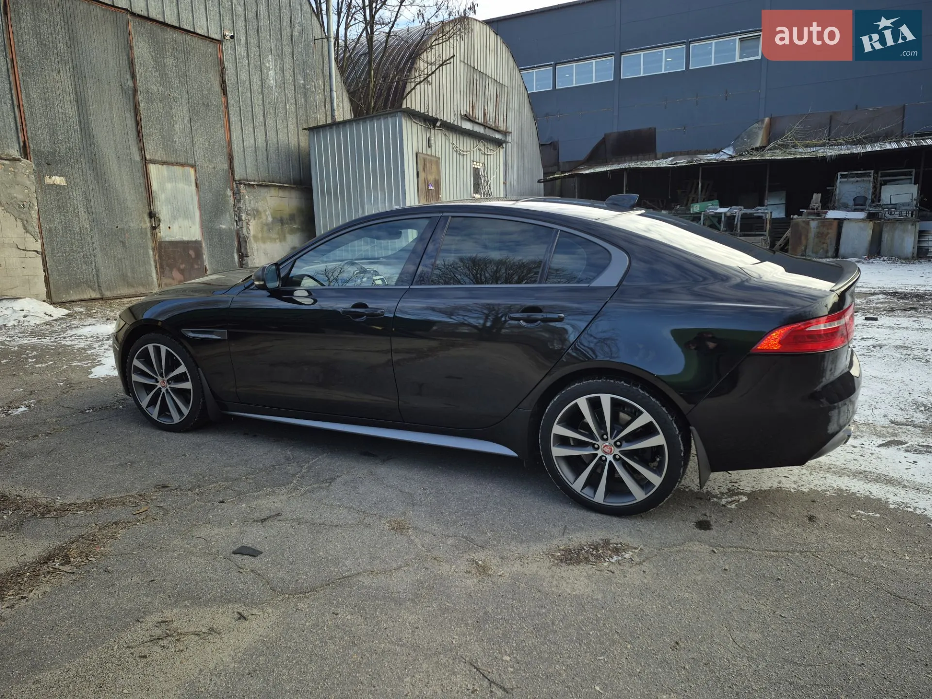 2018 Jaguar XE - мініатюра 8
