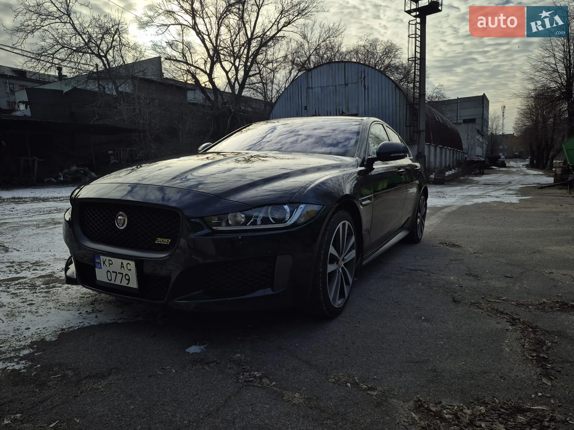 2018 Jaguar XE - мініатюра 4