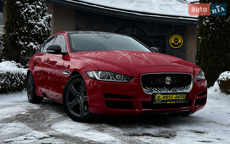 Jaguar XE 2018
