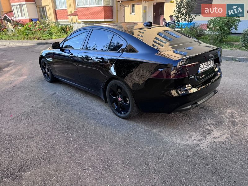 Седан Jaguar XE 2017 в Хмельницком