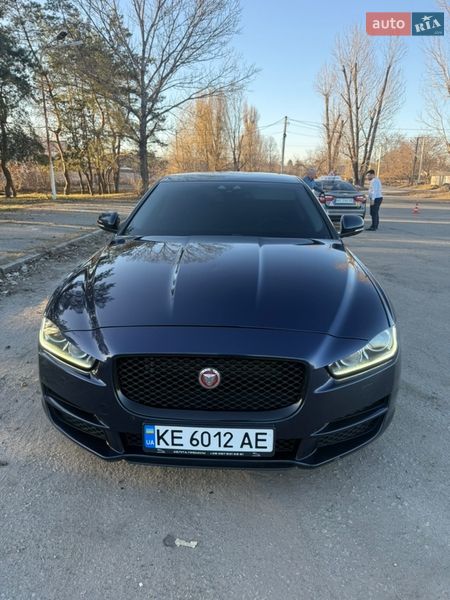 Jaguar XE 2015