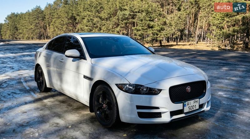 Jaguar XE 2017