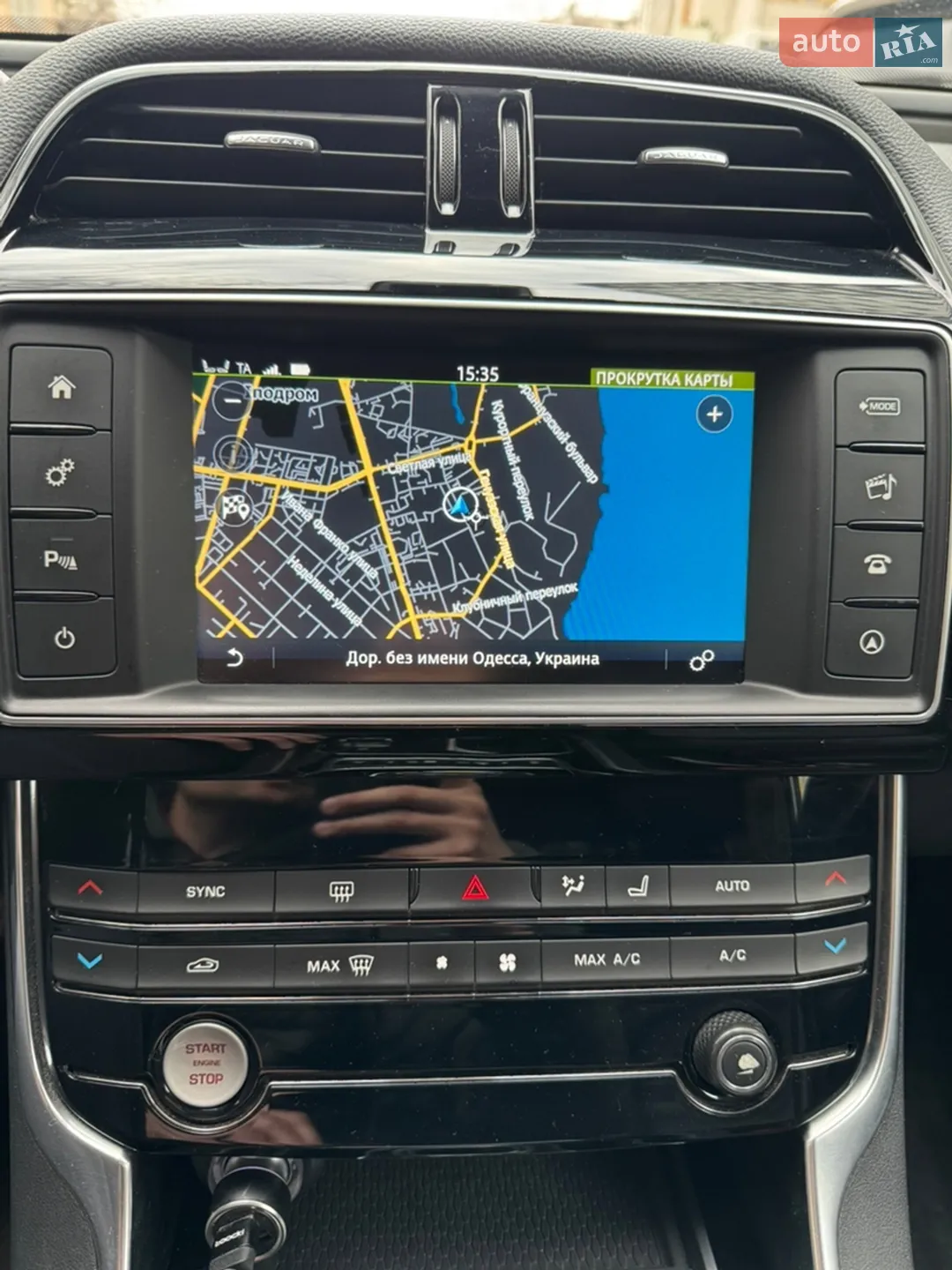2015 Jaguar XE - мініатюра 30
