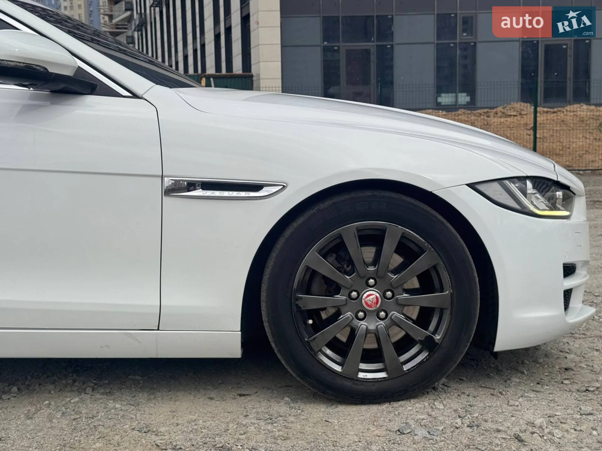2015 Jaguar XE - мініатюра 9