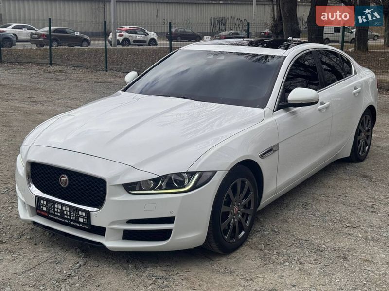 Jaguar XE 2015