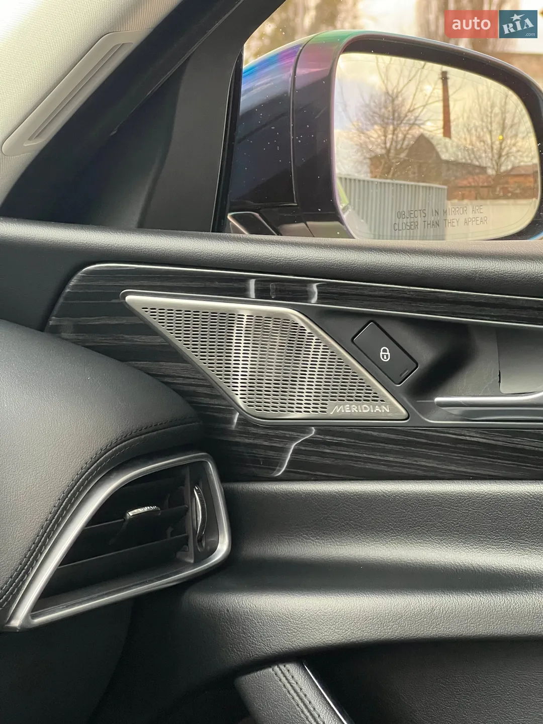 2019 Jaguar XE - мініатюра 19