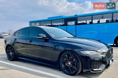 Седан Jaguar XE 2021 в Киеве