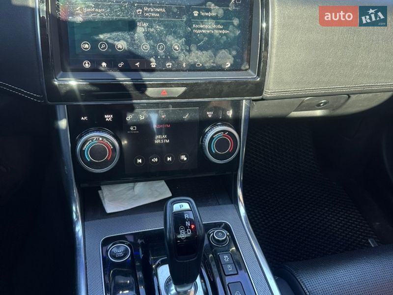Седан Jaguar XE 2019 в Києві фото 10 Седан Jaguar XE 2019 в Києві