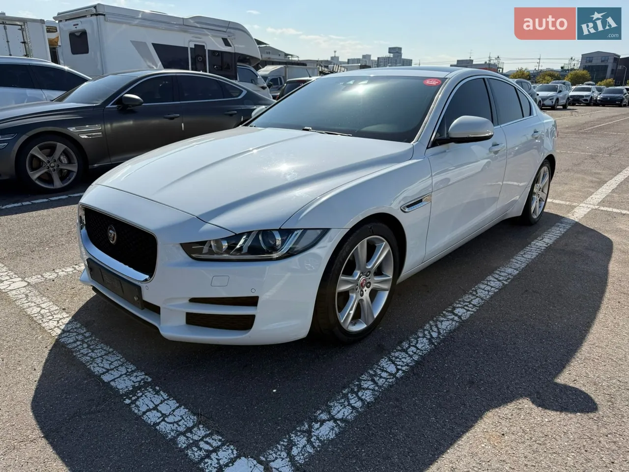 2016 Jaguar XE - мініатюра 34