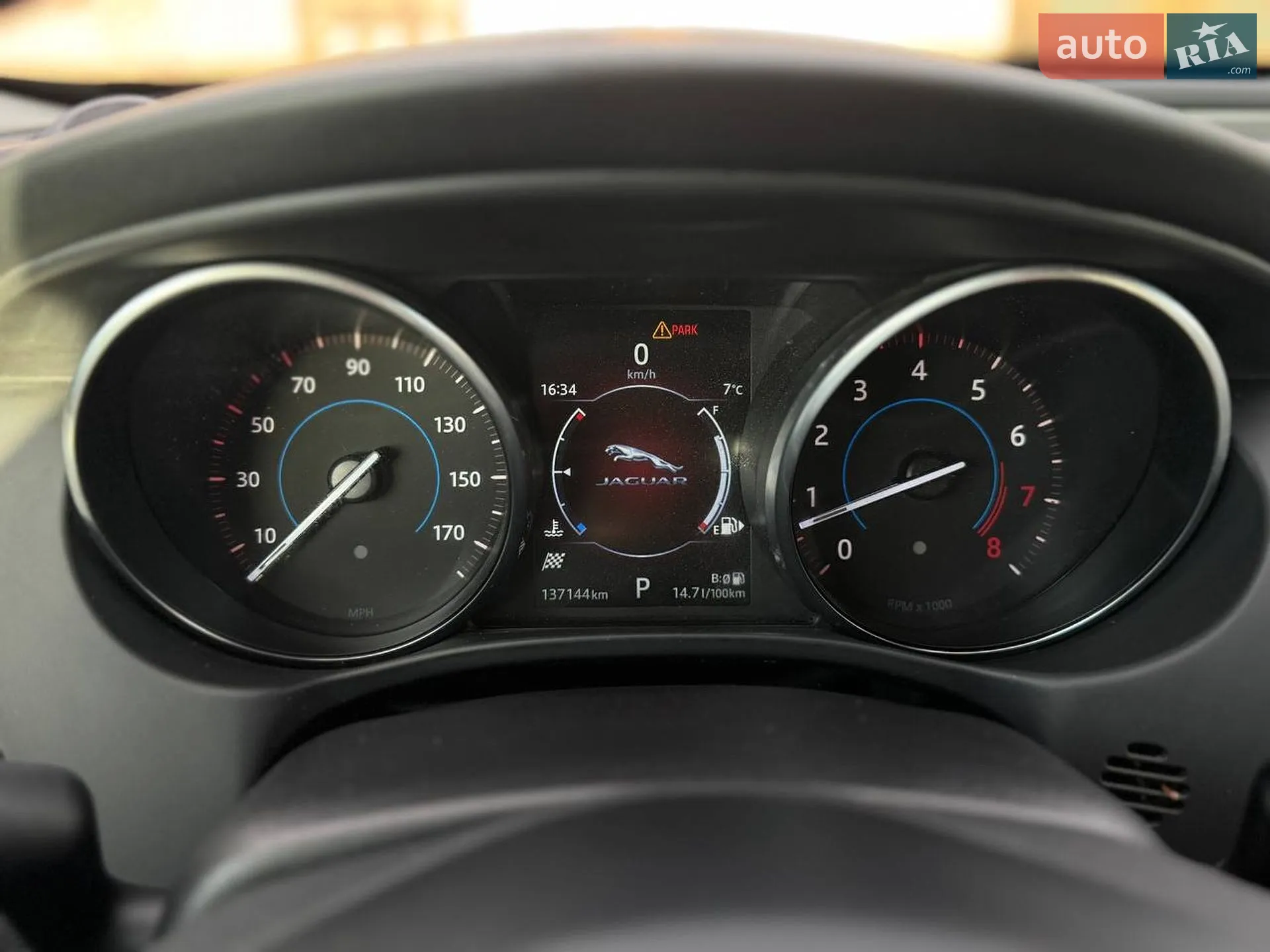 2016 Jaguar XE - мініатюра 41