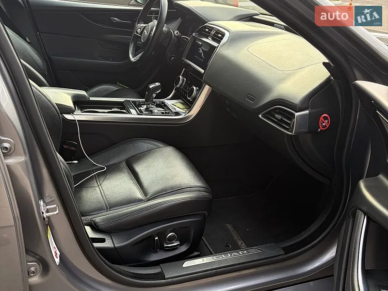 Jaguar XE 2019 VIN SAJAE4FX8LCP56665 фото оголошення 15 з 80