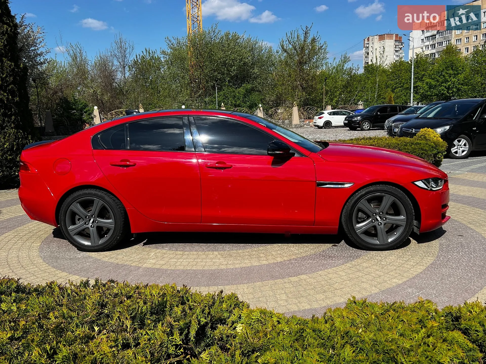 2018 Jaguar XE - мініатюра 9