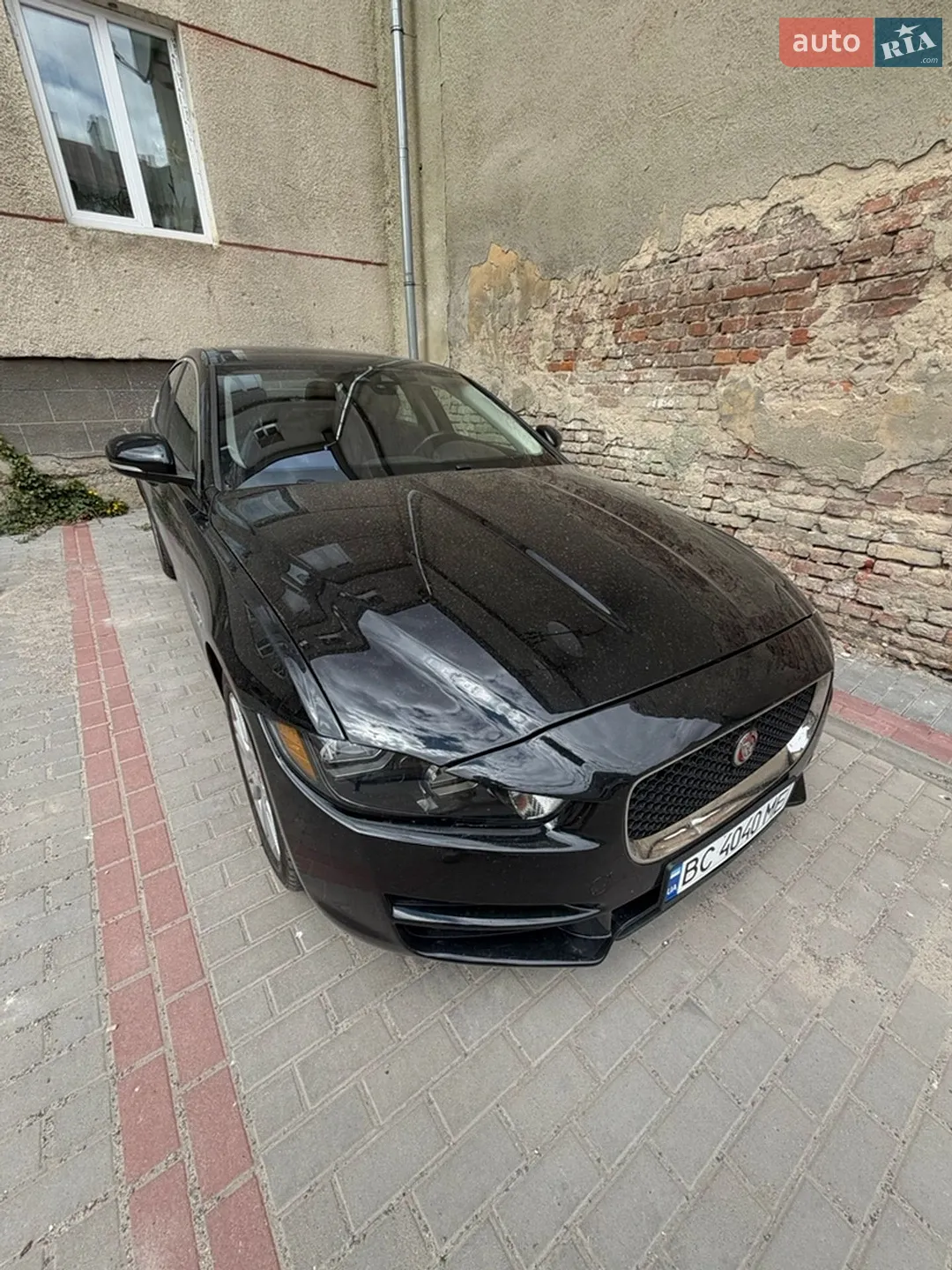 2017 Jaguar XE - мініатюра 4
