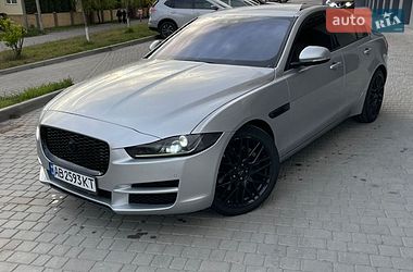 Седан Jaguar XE 2016 в Вінниці