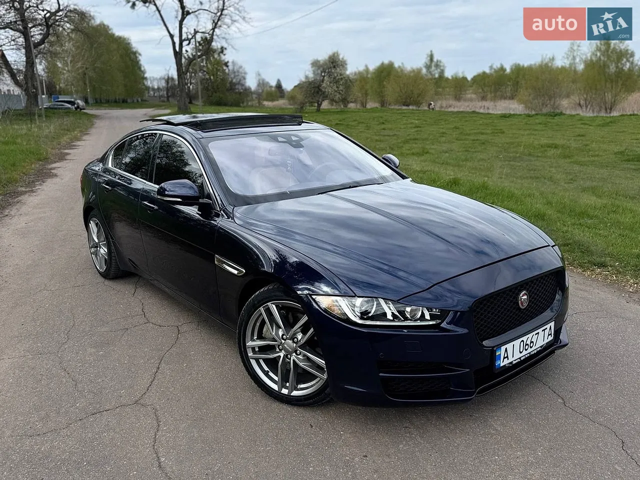 2016 Jaguar XE - мініатюра 31