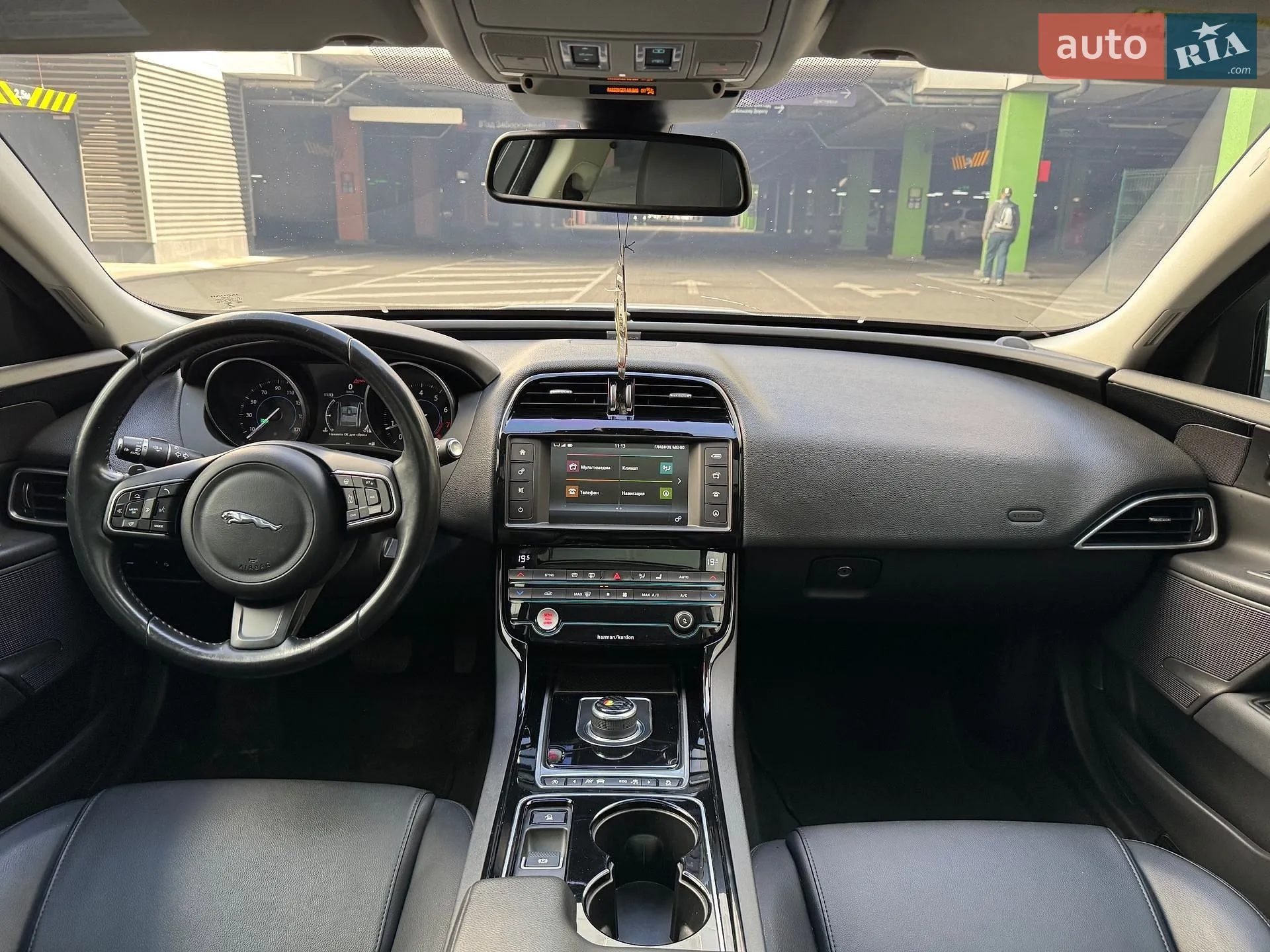 2016 Jaguar XE - мініатюра 50