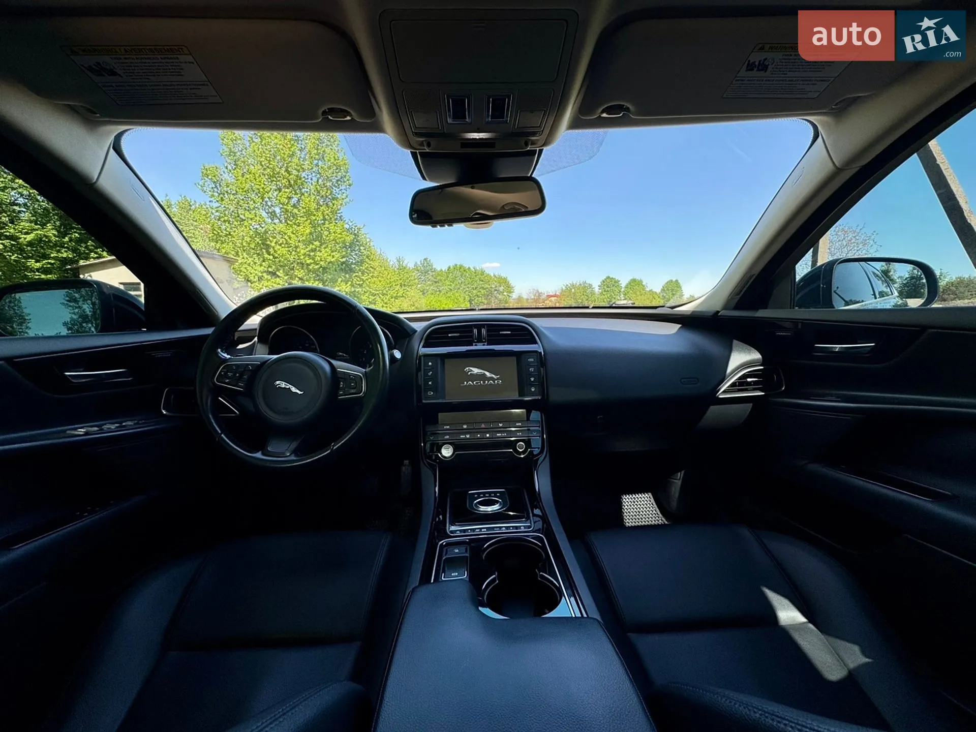 2016 Jaguar XE - мініатюра 36