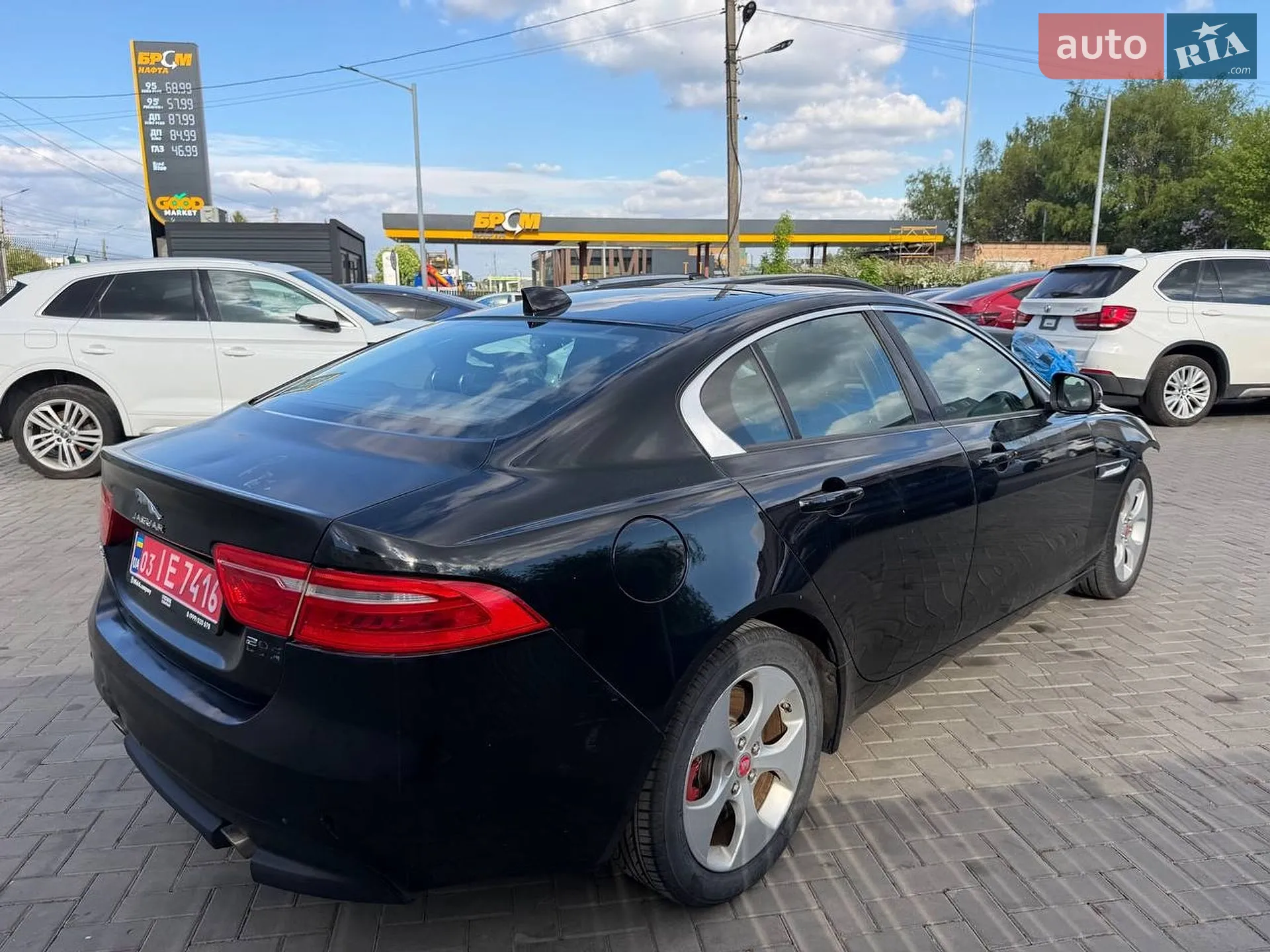 2018 Jaguar XE - мініатюра 16