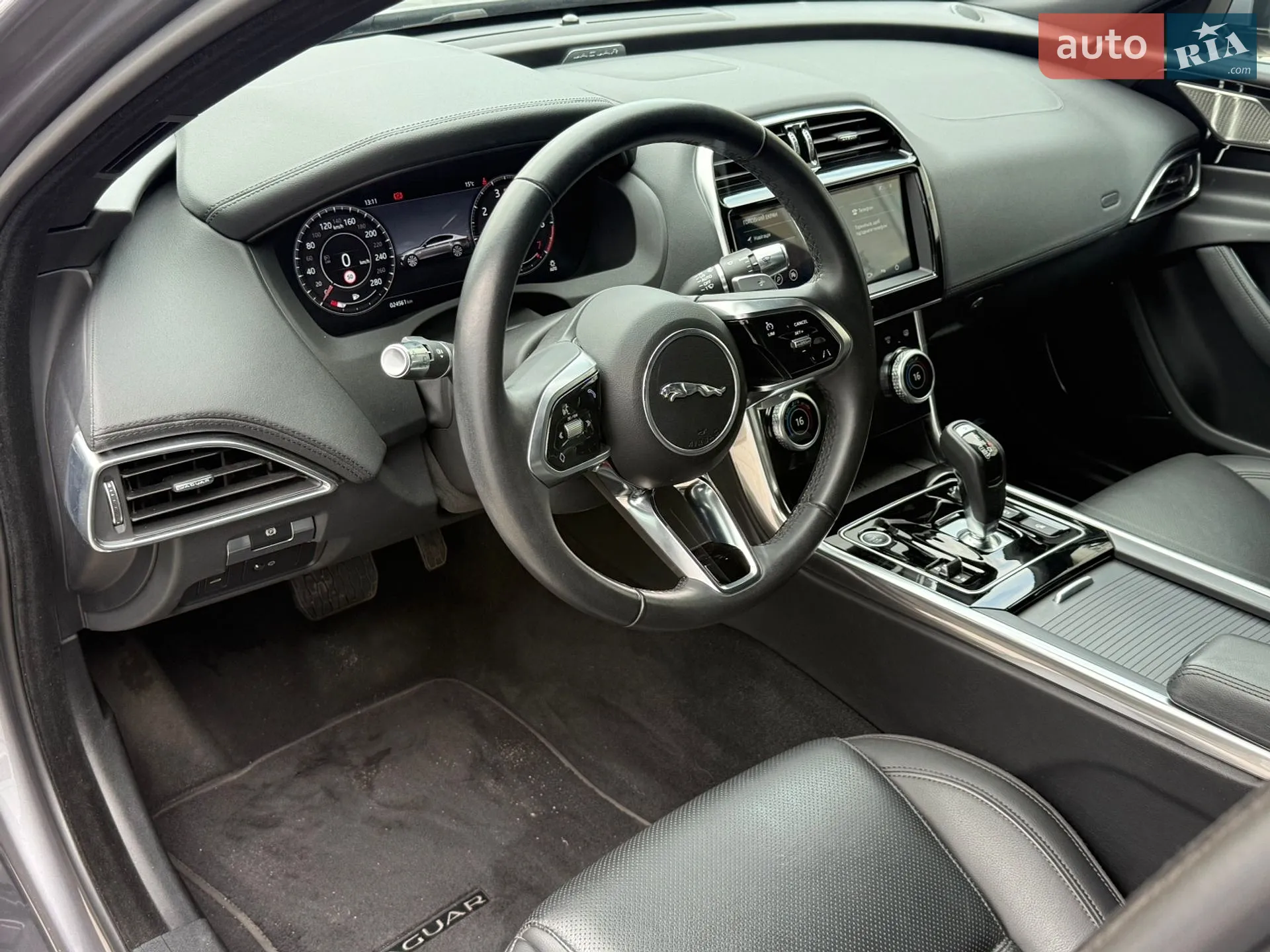 2020 Jaguar XE - мініатюра 16
