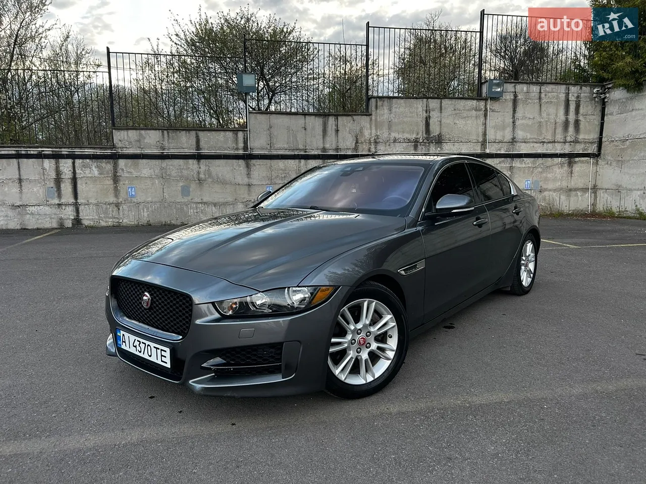 2016 Jaguar XE - мініатюра 30