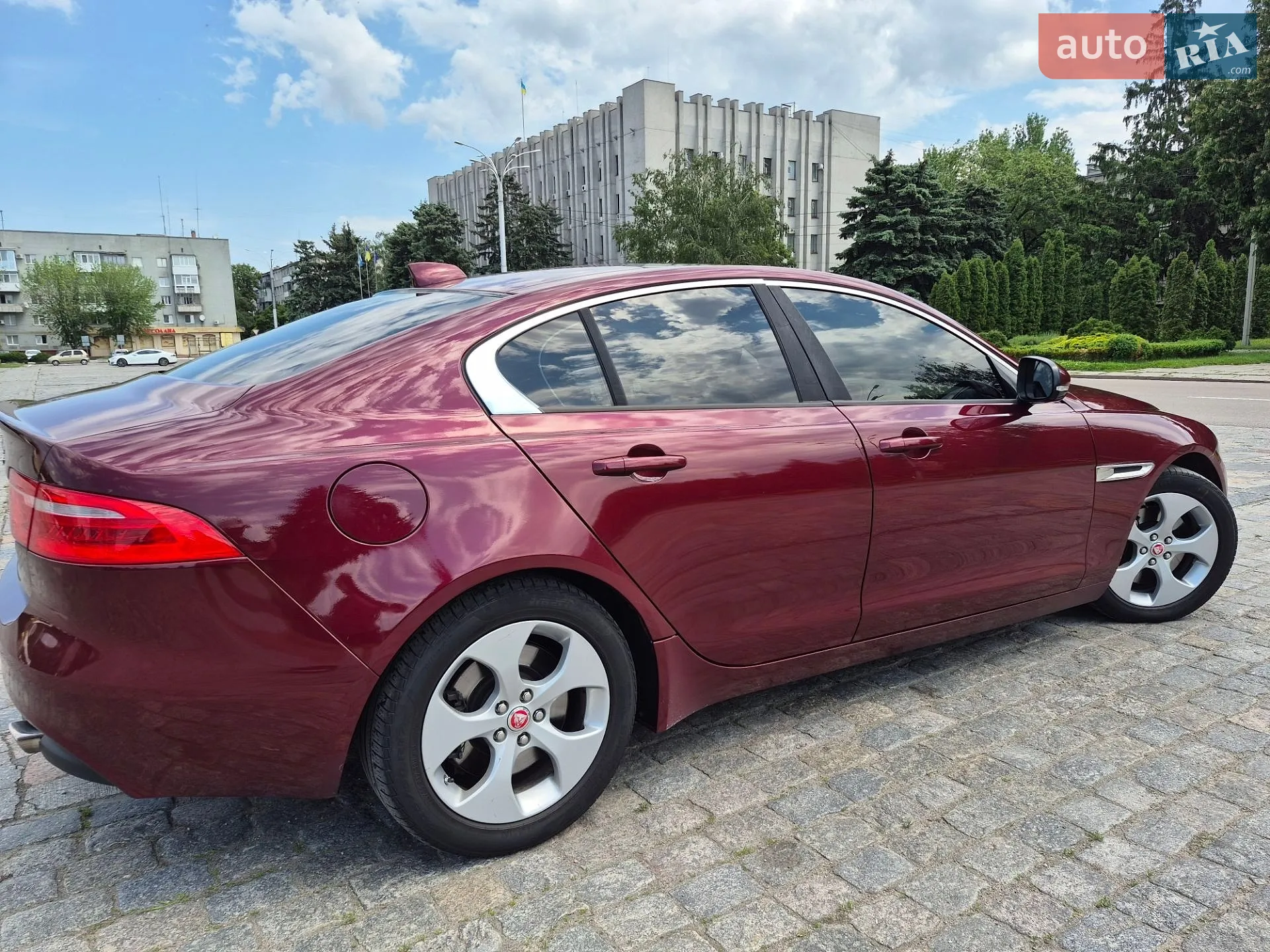 2016 Jaguar XE - мініатюра 12
