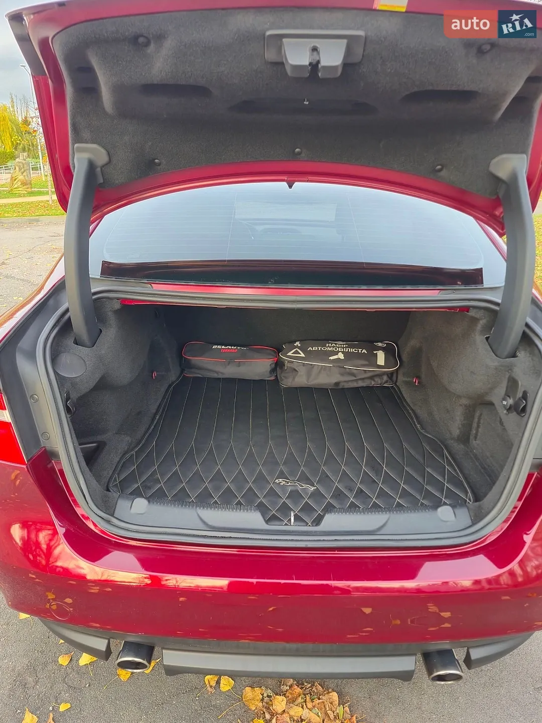 2016 Jaguar XE - мініатюра 48