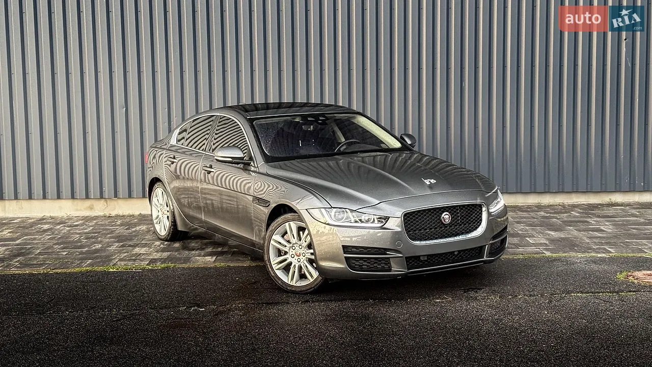 2018 Jaguar XE - мініатюра 32