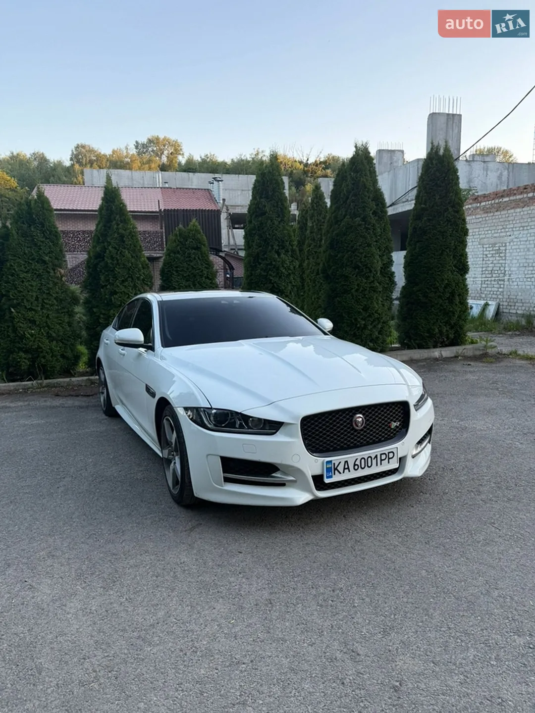 2018 Jaguar XE - мініатюра 5