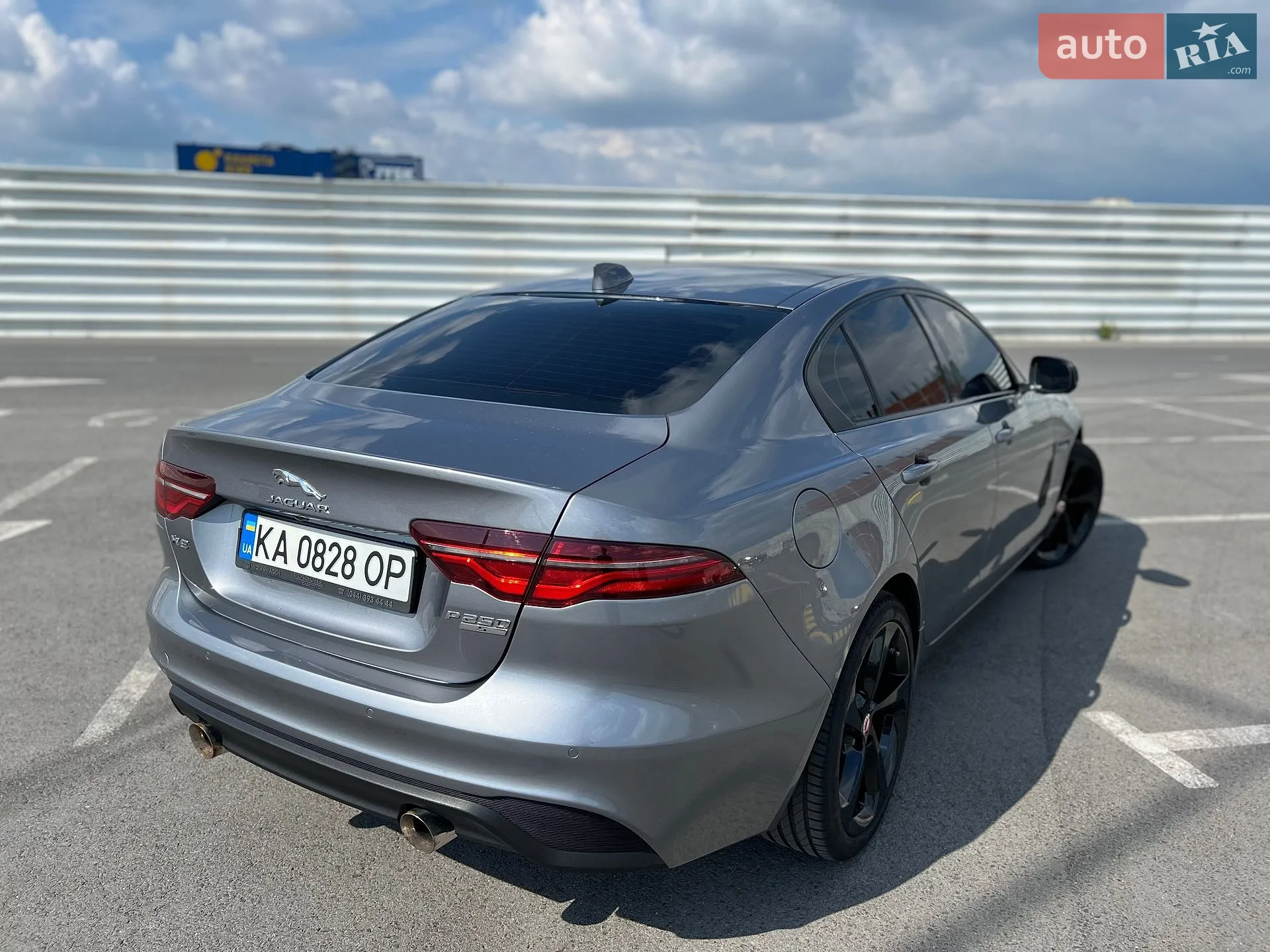 2019 Jaguar XE - мініатюра 6