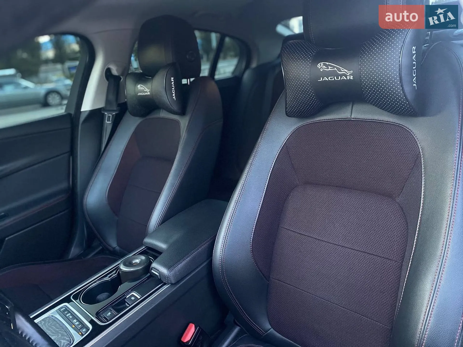 2016 Jaguar XE - мініатюра 18