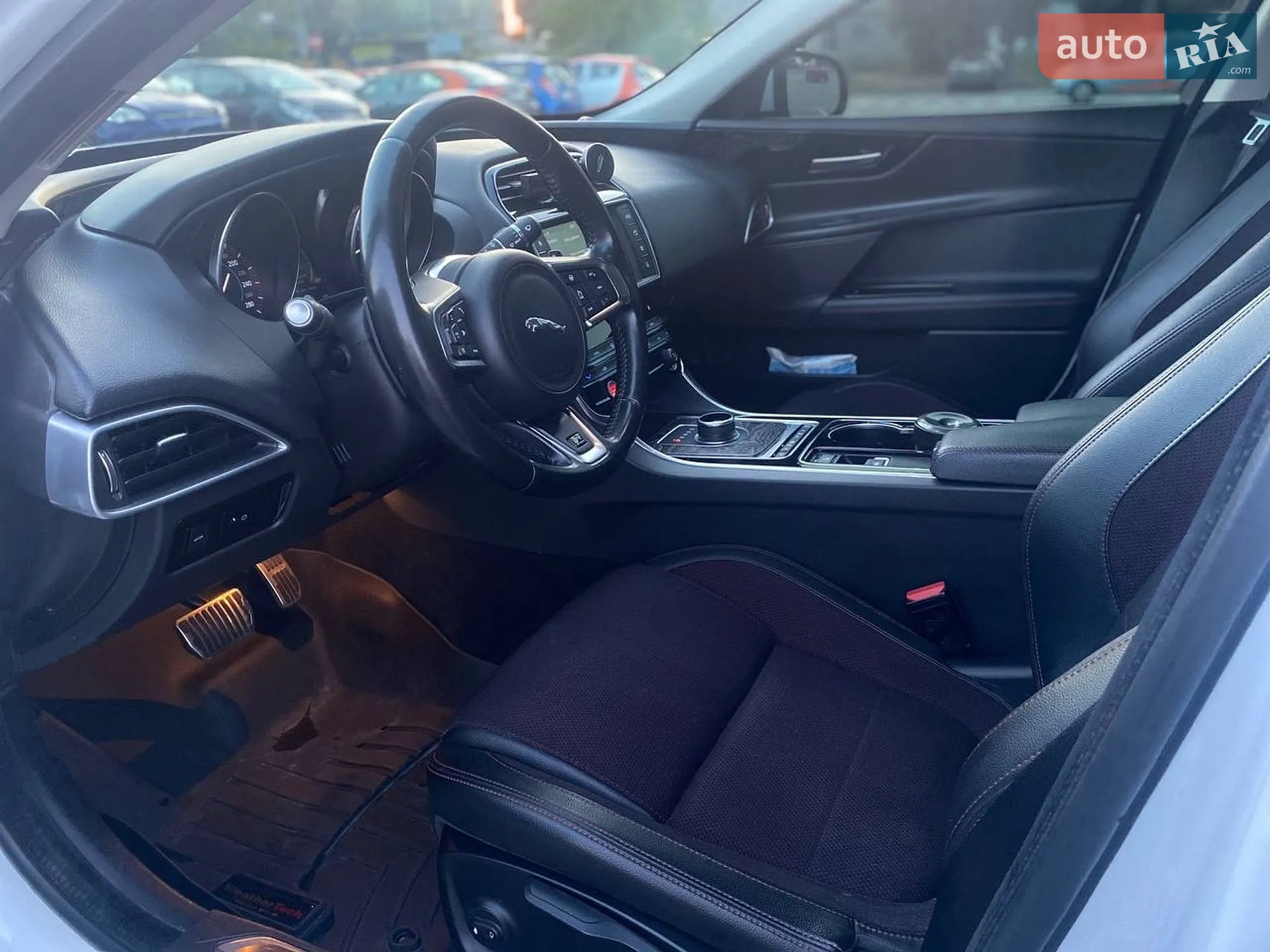2016 Jaguar XE - мініатюра 19